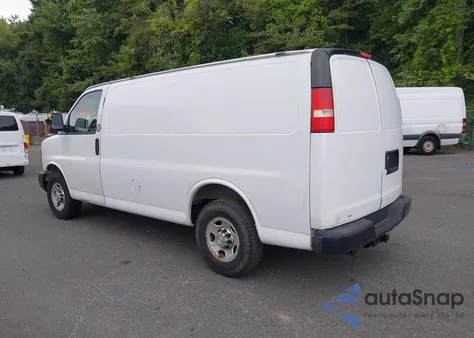 2015 Chevrolet Express 2500 Work Van from USA, damaged, VIN 1GCWGFCF0F1152128